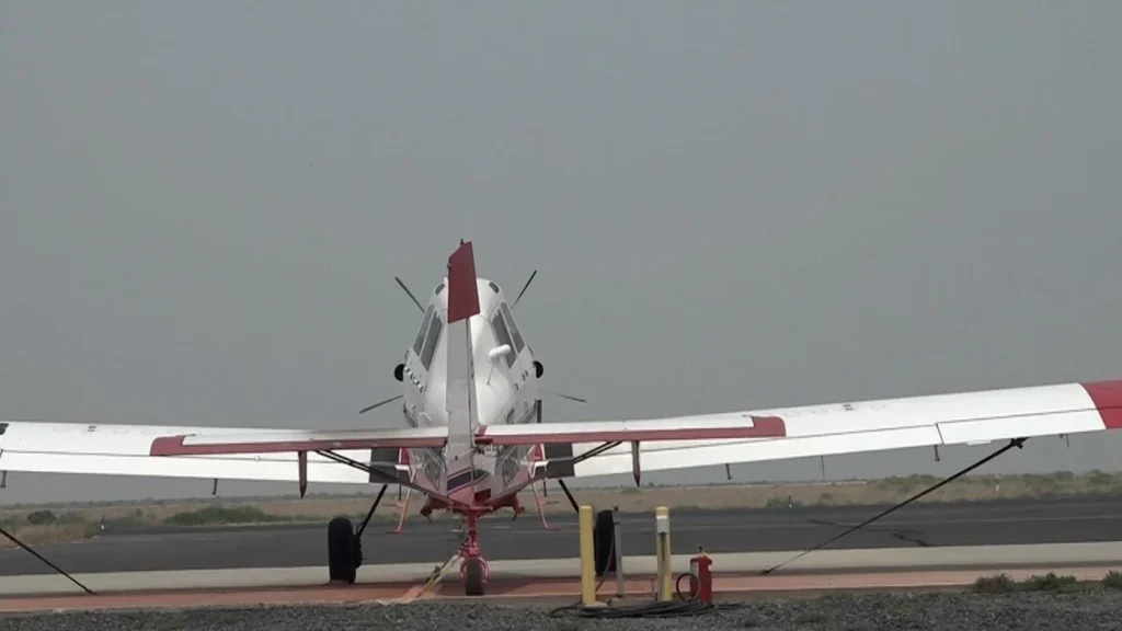 Firefighting air tanker returning from retardant drop crashes, pilot killed in Eastern Oregon