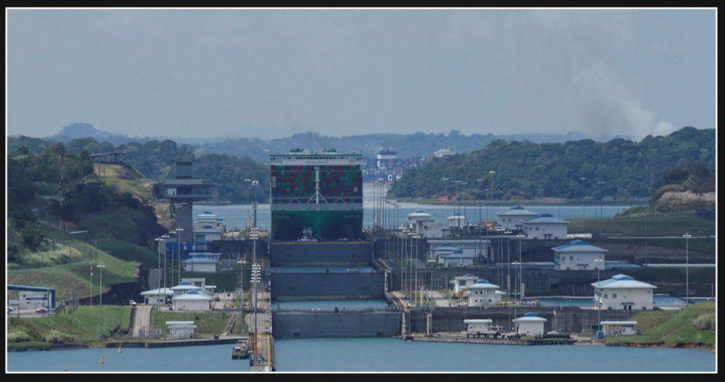 Mexican President Asserts Panama Canal Belongs to Panamanians Following Trump's Warning